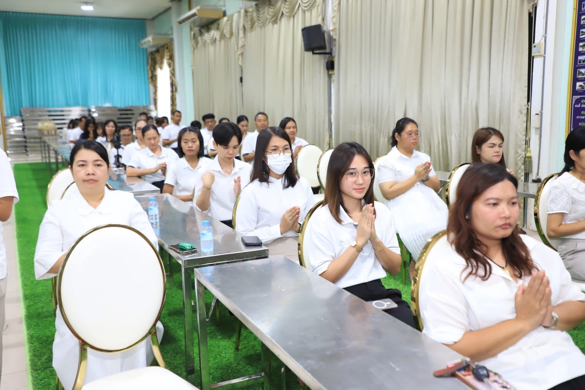 title - ส.ป.ก.อ่างทอง เข้าร่วมพิธีเจริญพระพุทธมนต์เจริญจิตตภาวนา เฉลิมพระเกียรติพระบรมราชินี เนื่องในวันเฉลิมพระชนมพรรษา พุทธศักราช 2569